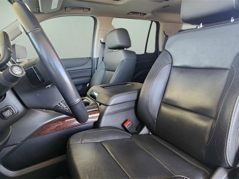 Used 2020 GMC Yukon SLT w/ Premium Edition image 14
