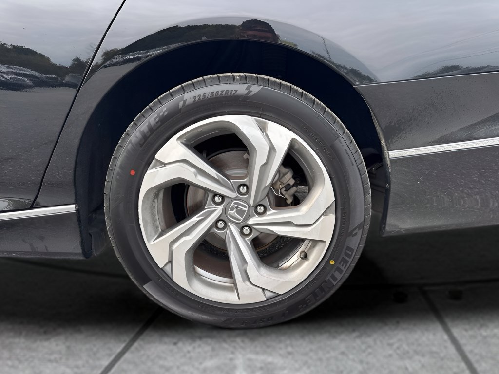 Used 2019 Honda Accord EX image 30