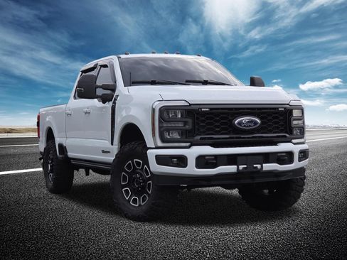 Used 2023 Ford F350 XLT w/ XLT Premium Package AWD/4WD image 2
