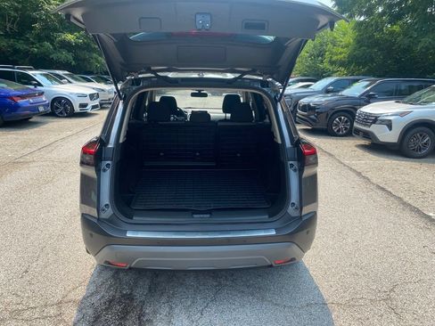 Used 2021 Nissan Rogue SV AWD/4WD image 24