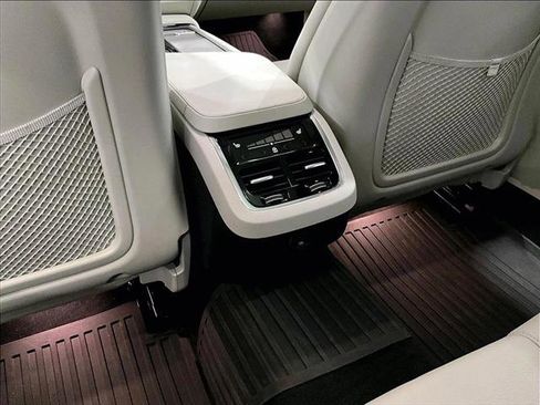 Used 2025 Volvo V90 B6 Cross Country Plus w/ Protection Package Premier AWD/4WD image 25