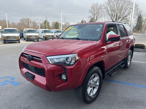 Used 2023 Toyota 4Runner SR5 image 7