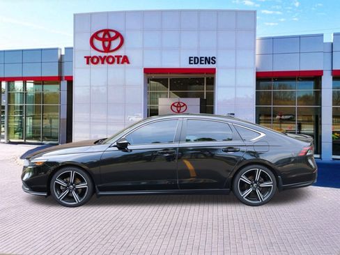 Used 2024 Honda Accord Sport image 8