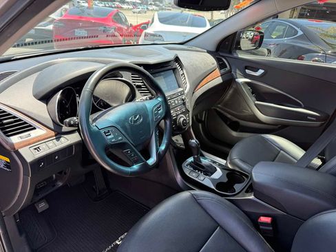 Used 2018 Hyundai Santa Fe Sport FWD image 17