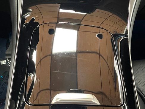 Used 2025 Mercedes-Benz GLC 350e 4MATIC image 46