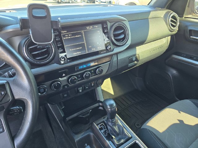 Used 2022 Toyota Tacoma TRD Off-Road AWD/4WD image 26