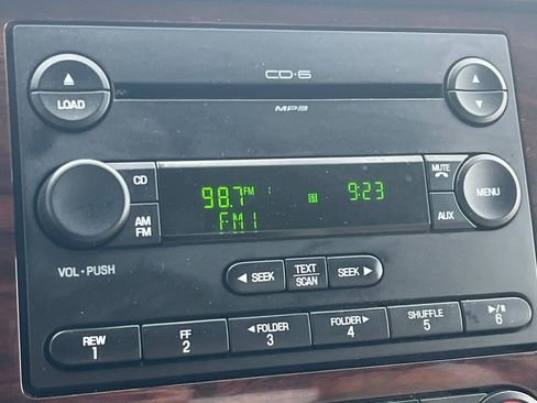 Used 2008 Ford F250 Lariat image 17