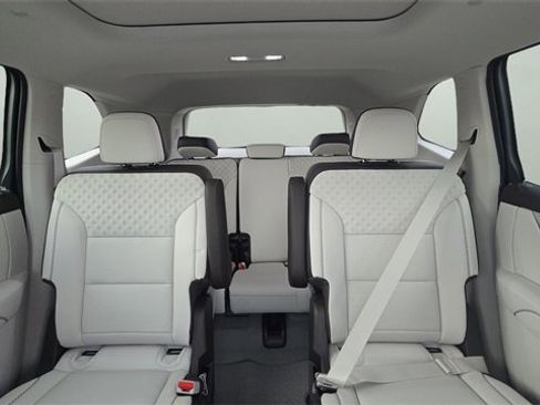 New 2026 GMC Acadia Denali w/ Super Cruise Package image 18