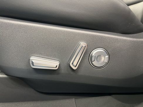 New 2026 Lincoln Nautilus Premier w/ Equipment Group 102A image 29