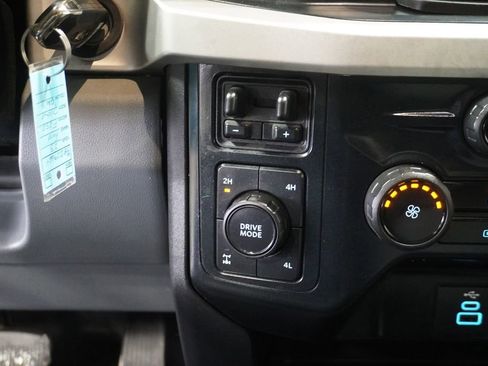 Used 2023 Ford F250 XLT image 18