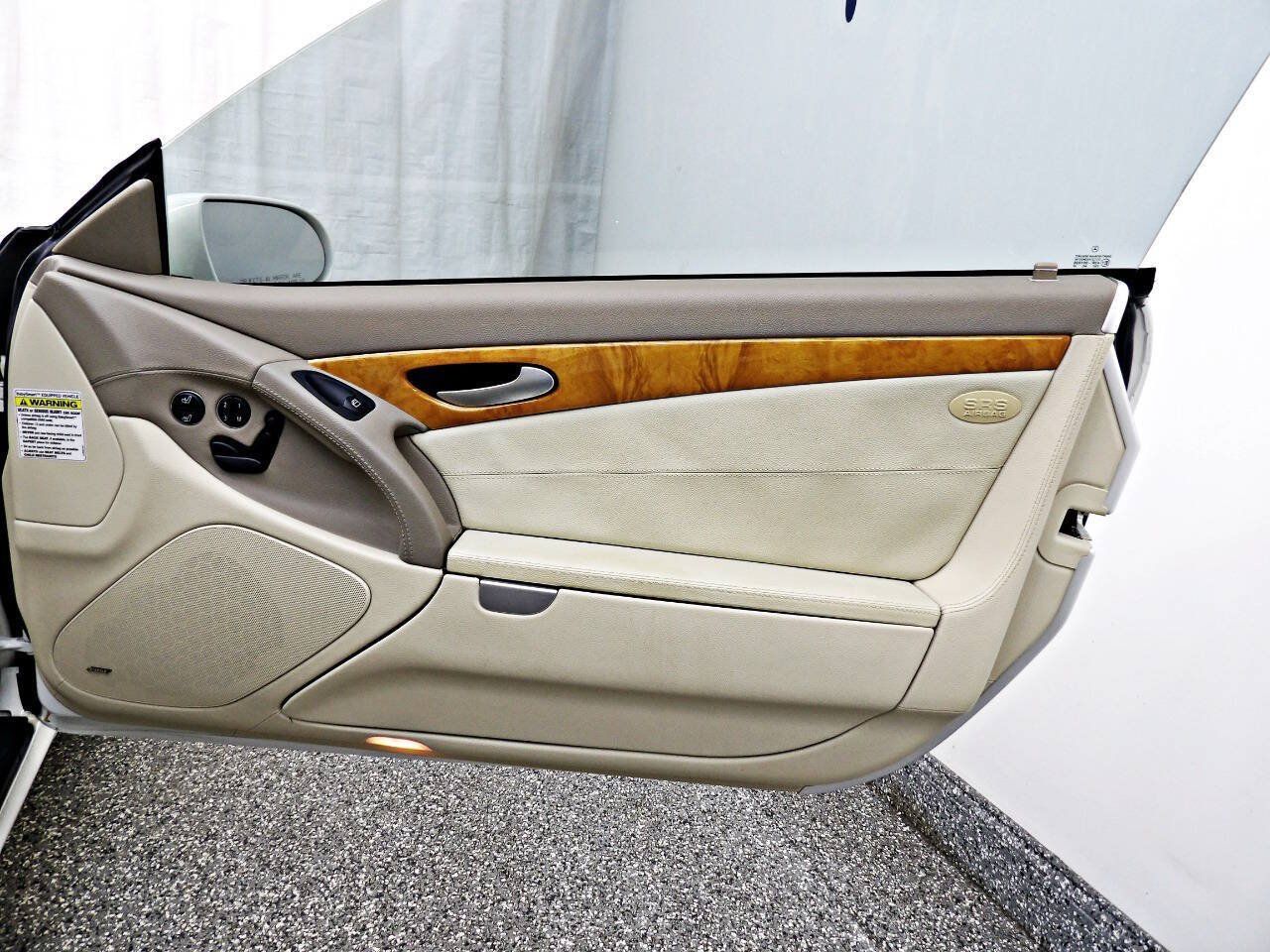Used 2004 Mercedes-Benz SL 500 image 14