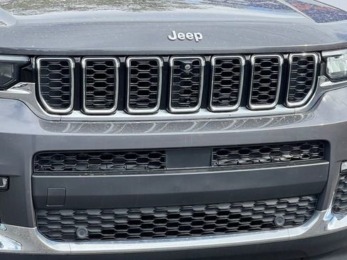 Used 2023 Jeep Grand Cherokee L Limited AWD/4WD image 48