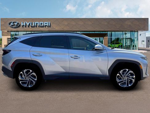 New 2026 Hyundai Tucson Limited image 9