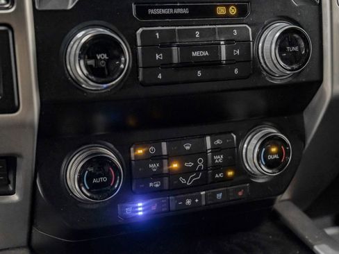 Used 2019 Ford F250 Platinum w/ Platinum Ultimate Package image 29