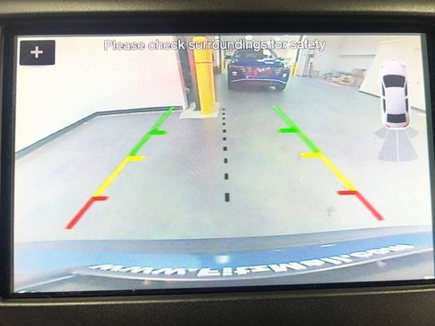 Used 2019 Ford Fusion SE FWD image 21
