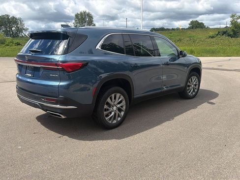 Used 2026 Buick Enclave Preferred AWD/4WD image 5