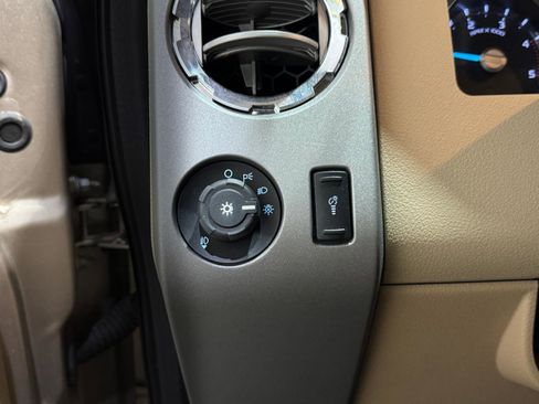 Used 2014 Ford F250 Lariat w/ Lariat Ultimate Package image 11