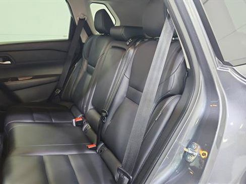Certified 2026 Nissan Rogue SL FWD image 21