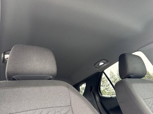 Used 2021 Chevrolet Equinox LT FWD image 18