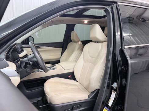 Certified 2023 INFINITI QX60 Luxe w/ Cargo Package FWD image 13