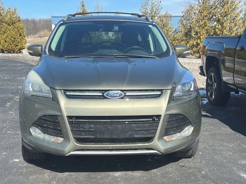 Used 2013 Ford Escape Titanium image 2