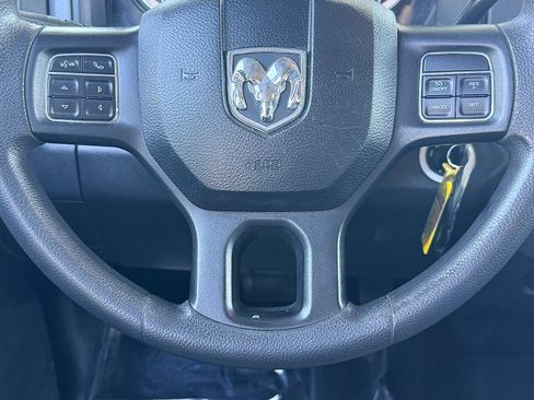Used 2018 RAM 2500 Tradesman w/ Chrome Appearance Group AWD/4WD image 16