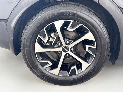 Used 2025 Kia Sportage EX FWD image 36