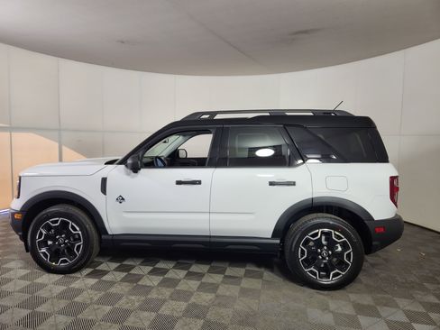 New 2026 Ford Bronco Sport Outer Banks w/ Outer Banks Tech Package+ AWD/4WD image 4