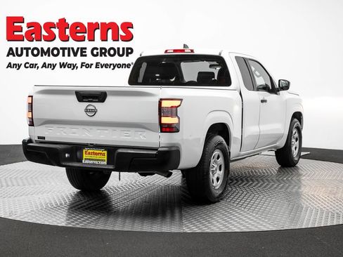 Used 2022 Nissan Frontier S RWD image 5