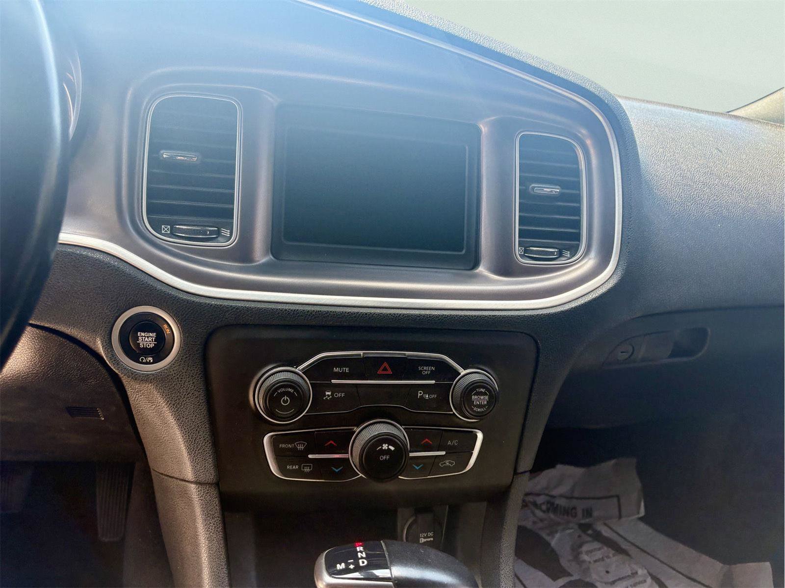 Used 2021 Dodge Charger SXT RWD image 17