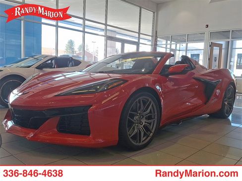 Used 2024 Chevrolet Corvette Z06 image 1