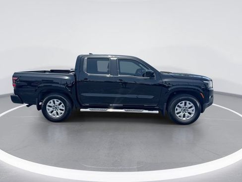 Used 2024 Nissan Frontier SV w/ SV Convenience Package RWD image 4