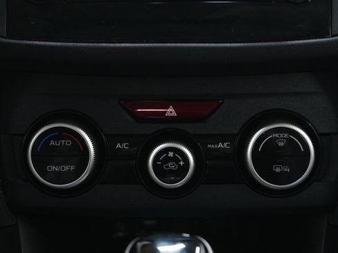 Used 2023 Subaru Crosstrek 2.0i Premium image 16