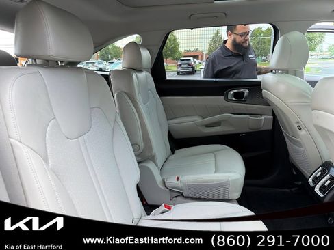 Used 2023 Kia Sorento SX Prestige AWD/4WD image 13