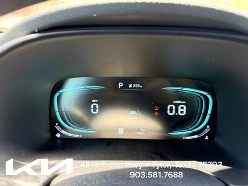 Certified 2025 Kia Soul LX w/ LX Technology Package FWD image 15
