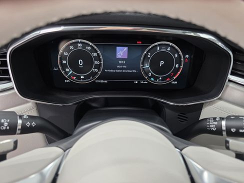 New 2026 Jaguar F-PACE R-Dynamic S AWD/4WD image 16