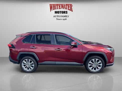 Used 2022 Toyota RAV4 Limited AWD/4WD image 6