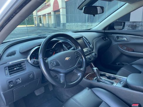 Used 2015 Chevrolet Impala LT image 29