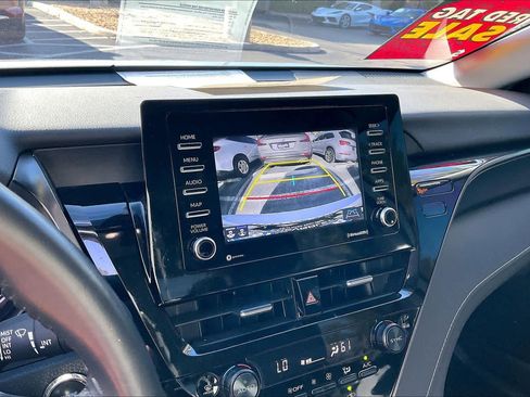 Used 2024 Toyota Camry SE image 20