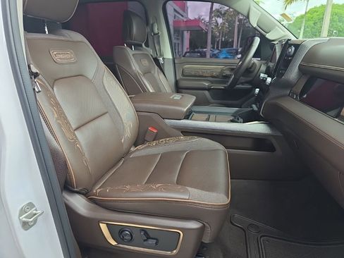 Used 2025 RAM 1500 Limited AWD/4WD image 11