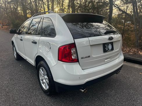 Used 2011 Ford Edge SE image 6