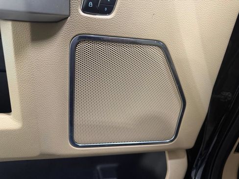 Used 2018 Ford F250 Lariat w/ Lariat Ultimate Package AWD/4WD image 20