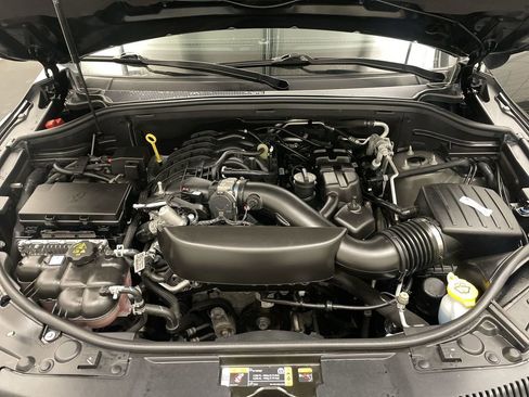 Used 2024 Dodge Durango GT AWD/4WD image 24