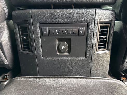 Used 2015 RAM 1500 Laramie w/ Convenience Group AWD/4WD image 41