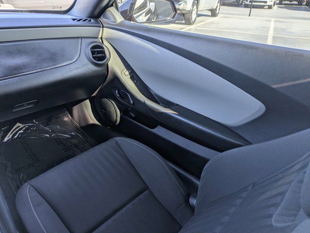 Used 2015 Chevrolet Camaro LS RWD image 18