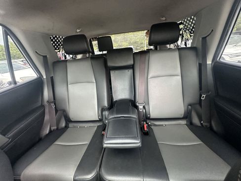 Used 2019 Toyota 4Runner SR5 Premium RWD image 12