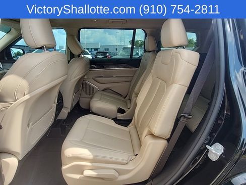 Certified 2022 Jeep Grand Cherokee L Limited AWD/4WD image 24