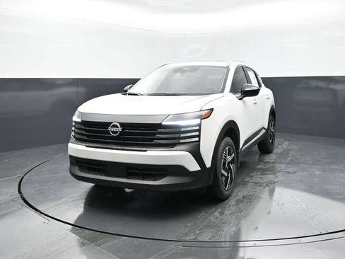 New 2026 Nissan Kicks SV w/ SV Premium Package AWD/4WD image 4