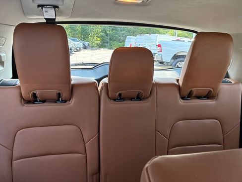 Certified 2024 Nissan Pathfinder Platinum w/ Cargo Package AWD/4WD image 30