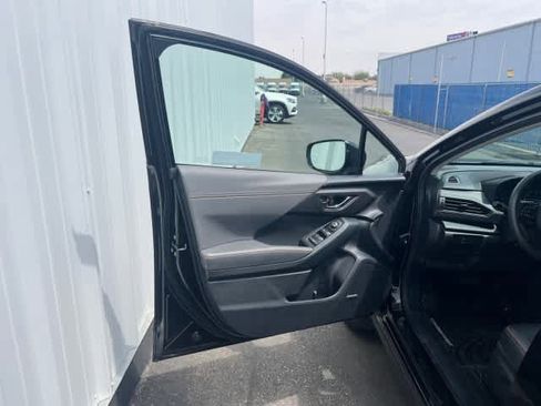 Certified 2024 Subaru Crosstrek 2.5i Limited w/ Crosstrek Mirror Package image 11